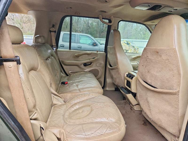 Photo 11 from auction – 2000 FORD EXPEDITION with VIN 1FMRU1768YLB60323