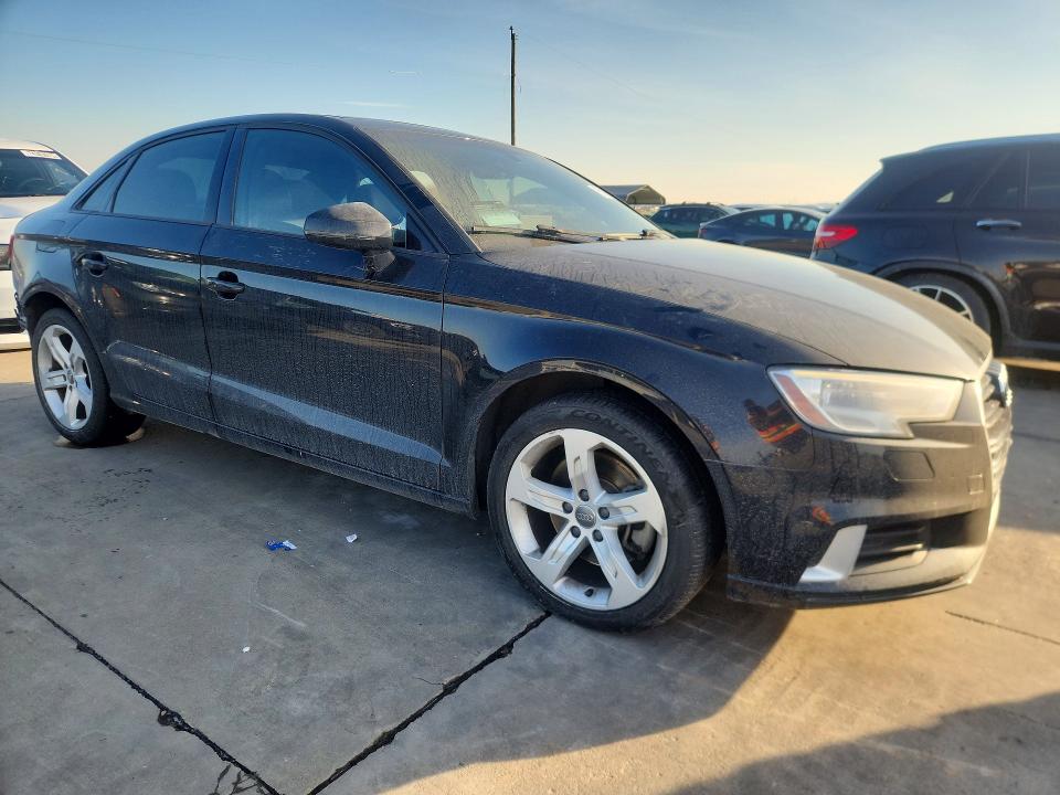 Photo 4 from auction – 2017 AUDI A3 PREMIUM with VIN WAUAUGFF8H1052718