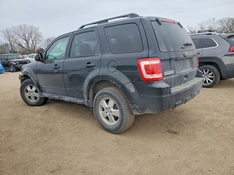 Photo 2 from auction – 2011 FORD ESCAPE XLT with VIN 1FMCU0D78BKC10535