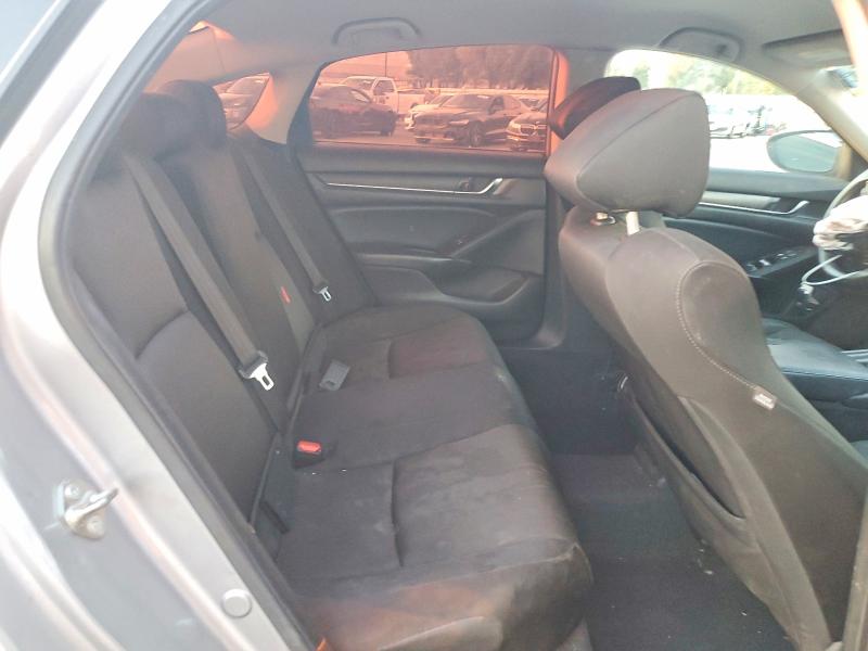 Photo 10 from auction – 2018 HONDA ACCORD LX with VIN 1HGCV1F17JA123750