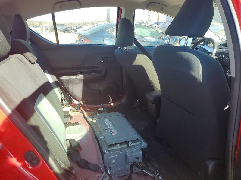 Photo 11 from auction – 2015 TOYOTA PRIUS C with VIN JTDKDTB33F1109528