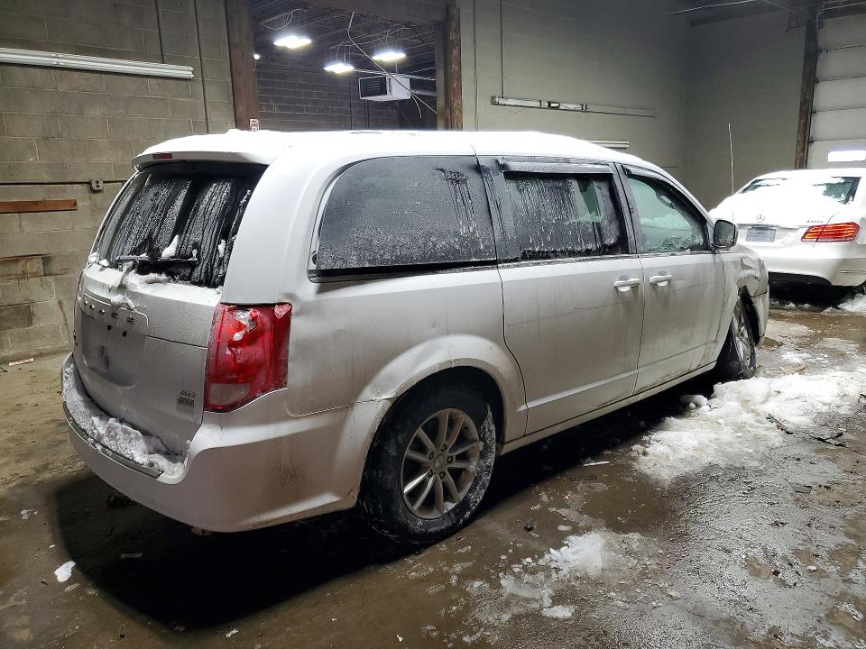 Photo 3 from auction – 2019 DODGE GRAND CARA with VIN 2C4RDGCG9KR543207