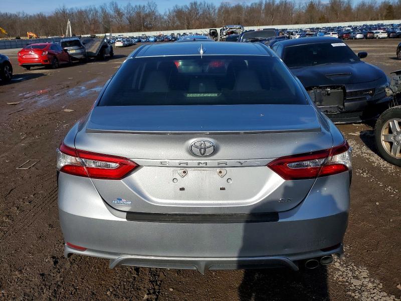 Photo 6 from auction – 2019 TOYOTA CAMRY with VIN 4T1B11HK2KU223147
