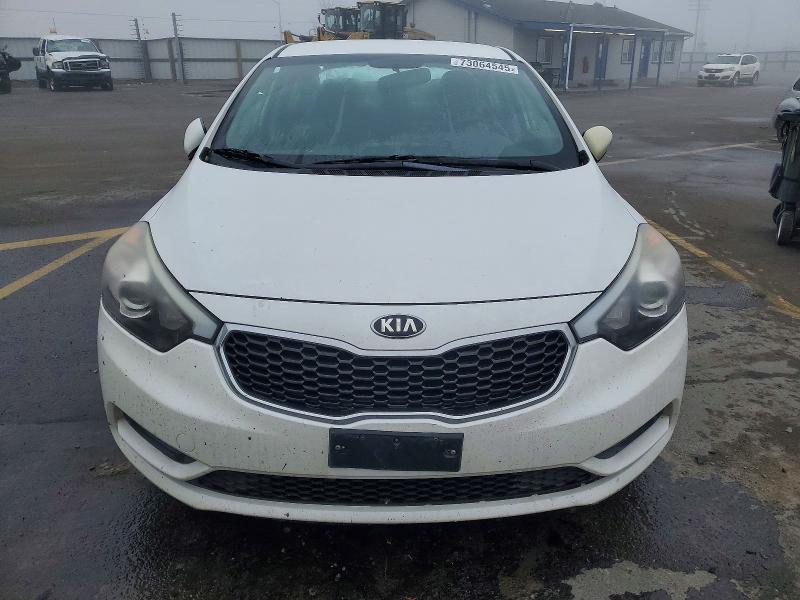 Photo 5 from auction – 2016 KIA FORTE LX with VIN KNAFX4A65G5512430