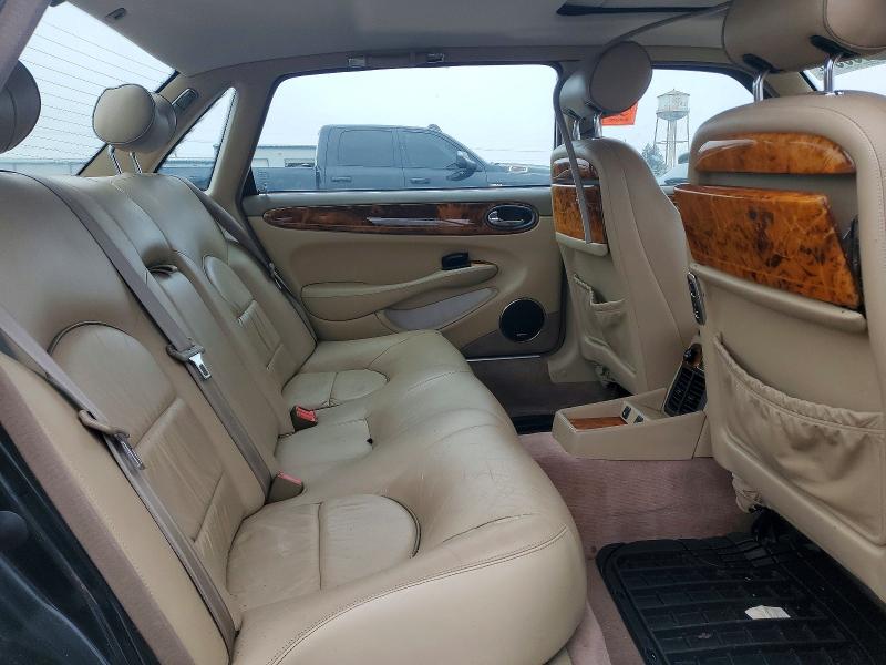 Photo 10 from auction – 2002 JAGUAR VANDENPLAS with VIN SAJDA24CX2LF41643