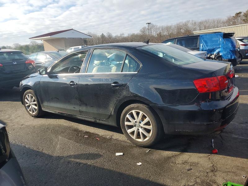 Photo 2 from auction – 2013 VOLKSWAGEN JETTA SE with VIN 3VWDP7AJ9DM201246