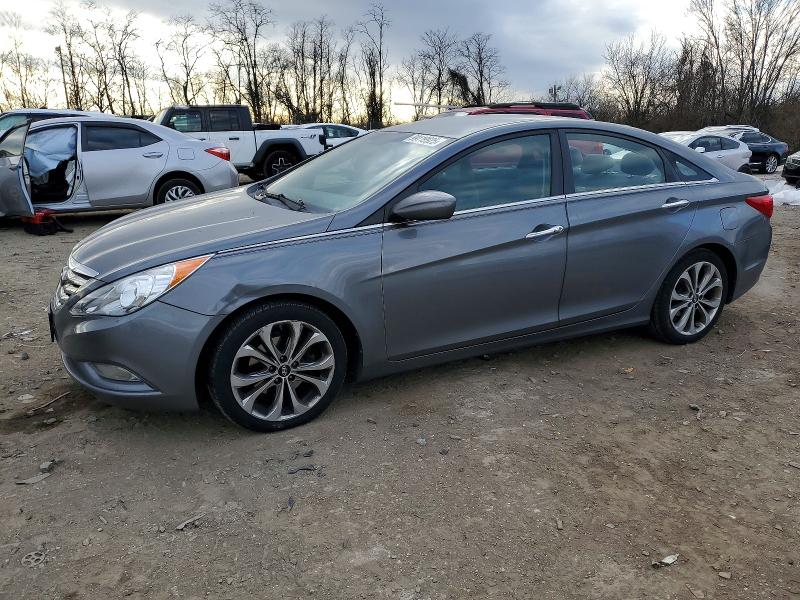 HYUNDAI SONATA SE 2013 مع رقم تعريف المركبة 5NPEC4AB8DH780875 - صورة من المزاد