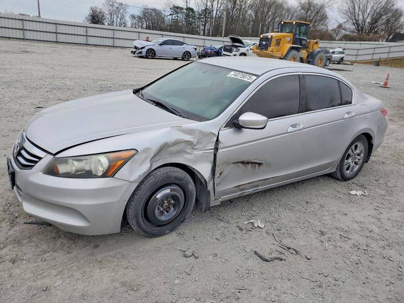 HONDA ACCORD 2011 with VIN 1HGCP2F40BA046831 - Photo from auction