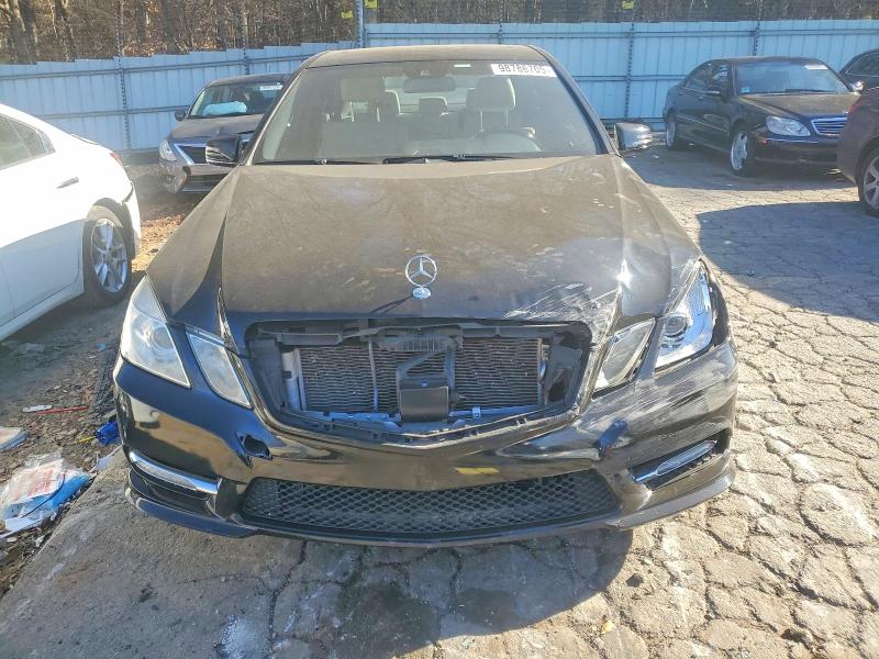 Photo 5 from auction – 2012 MERCEDES-BENZ E 550 4MAT with VIN WDDHF9BB2CA573815