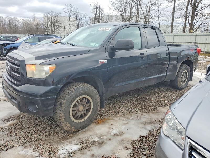 TOYOTA TUNDRA 2011 with VIN 5TFUY5F16BX201838 - Photo from auction
