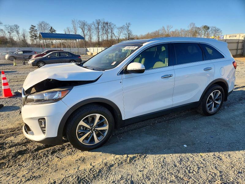 KIA SORENTO 2019 with VIN 5XYPH4A59KG503449 - Photo from auction