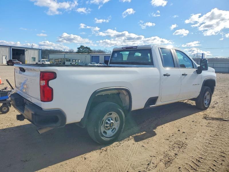 Photo 3 from auction – 2020 CHEVROLET SILVERADO with VIN 1GC2WLE74LF232813