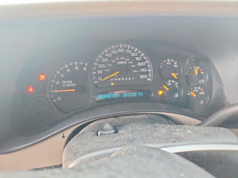 Photo 9 from auction – 2004 CHEVROLET SILVERADO with VIN 2GCEC19T741188350