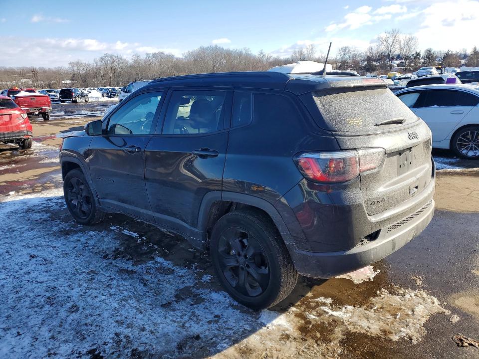 Photo 2 from auction – 2018 JEEP COMPASS with VIN 3C4NJDBBXJT480559