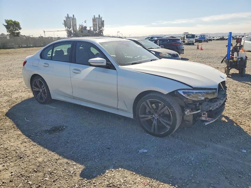 Photo 4 from auction – 2022 BMW 330I with VIN 3MW5R1J00N8C22757