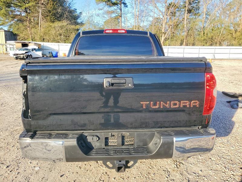 Photo 6 from auction – 2015 TOYOTA TUNDRA with VIN 5TFEM5F19FX083824