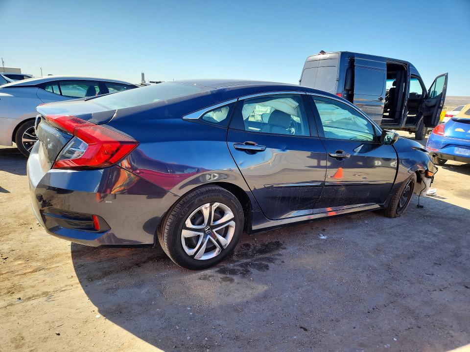 Photo 3 from auction – 2016 HONDA CIVIC with VIN 19XFC2F56GE076601