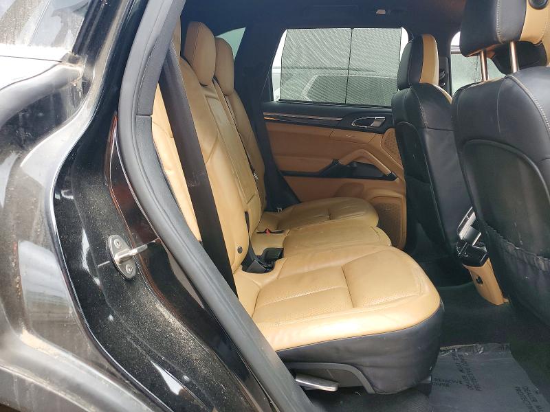 Photo 11 from auction – 2016 PORSCHE CAYENNE with VIN WP1AA2A29GLA00440