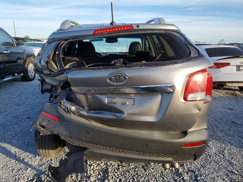 Photo 6 from auction – 2012 KIA SORENTO BA with VIN 5XYKT3A65CG264379