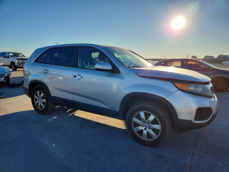 Photo 4 from auction – 2012 KIA SORENTO BA with VIN 5XYKTCA68CG306267