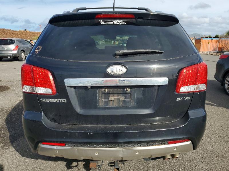 Photo 6 from auction – 2011 KIA SORENTO with VIN 5XYKWDA24BG161950