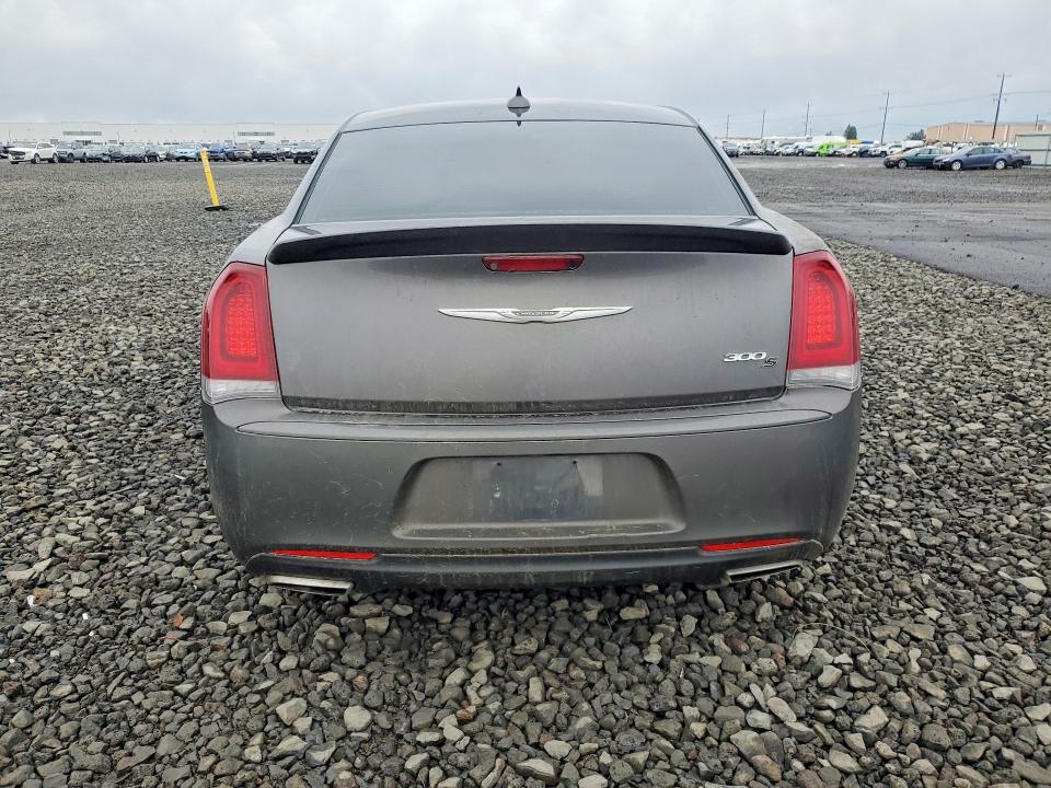 Photo 6 from auction – 2019 CHRYSLER 300 with VIN 2C3CCABGXKH539622