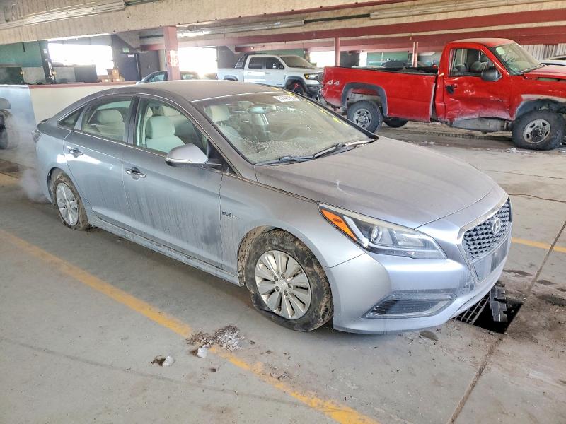 Photo 4 from auction – 2016 HYUNDAI SONATA HYB with VIN KMHE24L1XGA021675