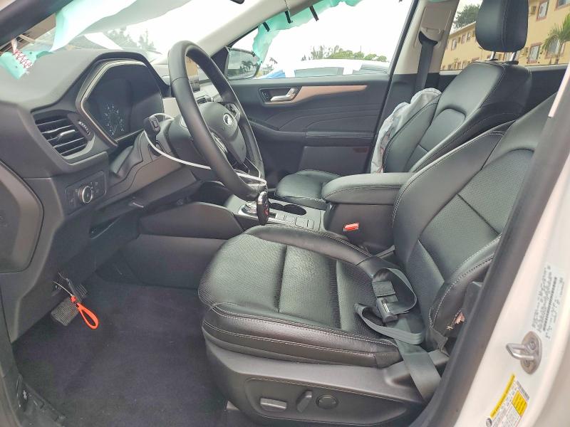 Photo 7 from auction – 2022 FORD ESCAPE SEL with VIN 1FMCU0H67NUB78283