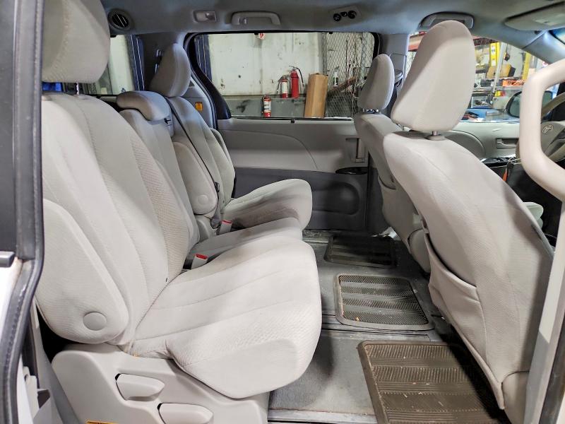 Photo 11 from auction – 2011 TOYOTA SIENNA LE with VIN 5TDKK3DC7BS072340