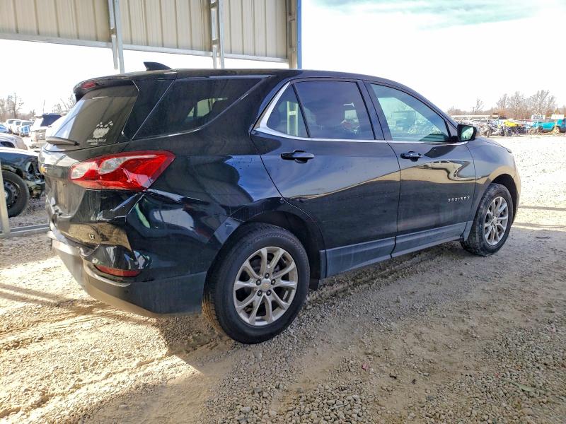 Photo 3 from auction – 2020 CHEVROLET EQUINOX LT with VIN 2GNAXJEV2L6149989