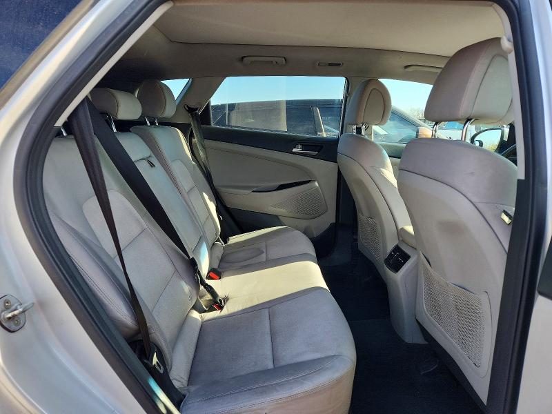 Photo 10 from auction – 2018 HYUNDAI TUCSON VAL with VIN KM8J3CA2XJU724247