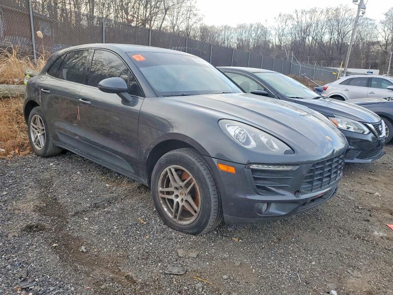 Photo 4 from auction – 2017 PORSCHE MACAN with VIN WP1AA2A50HLB01670
