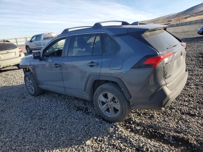 Photo 2 from auction – 2022 TOYOTA RAV4 XLE with VIN 4T3RWRFV8NU075108