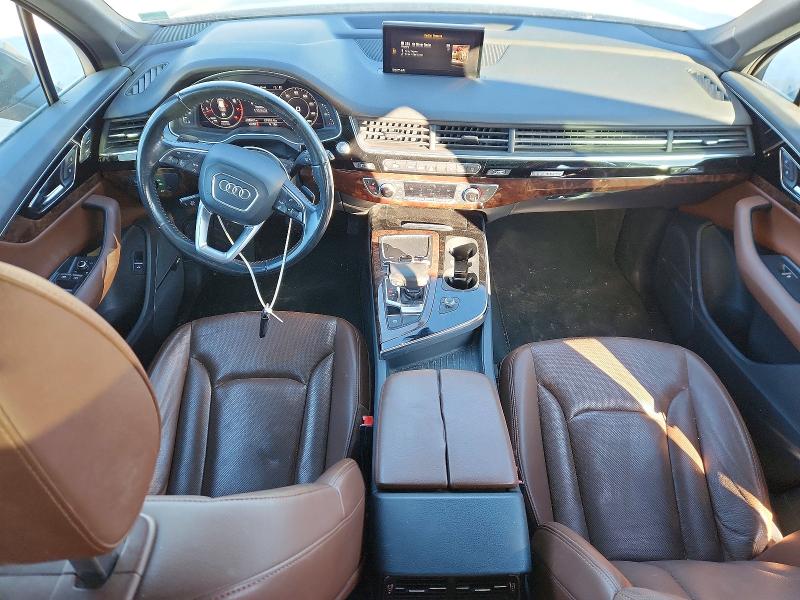 Zdjęcie 8 z aukcji – 2017 AUDI Q7 PREMIUM z VIN WA1LAAF76HD036486
