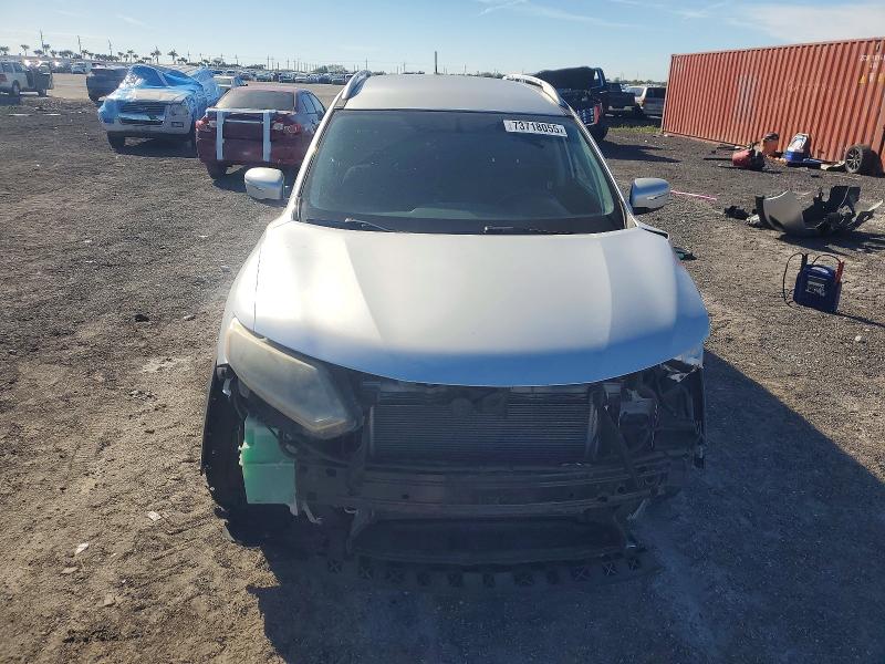 Photo 5 from auction – 2015 NISSAN ROGUE S with VIN KNMAT2MT1FP537228