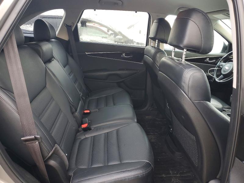Photo 11 from auction – 2017 KIA SORENTO EX with VIN 5XYPHDA59HG195448