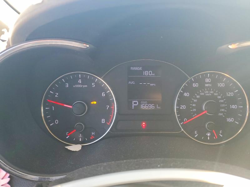Photo 9 from auction – 2016 KIA FORTE with VIN KNAFK5A89G5527177