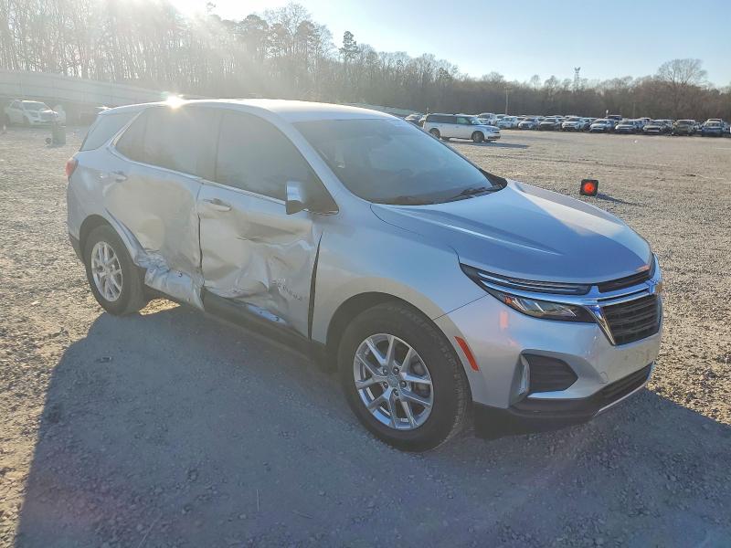 Photo 4 from auction – 2022 CHEVROLET EQUINOX with VIN 2GNAXJEV5N6109280