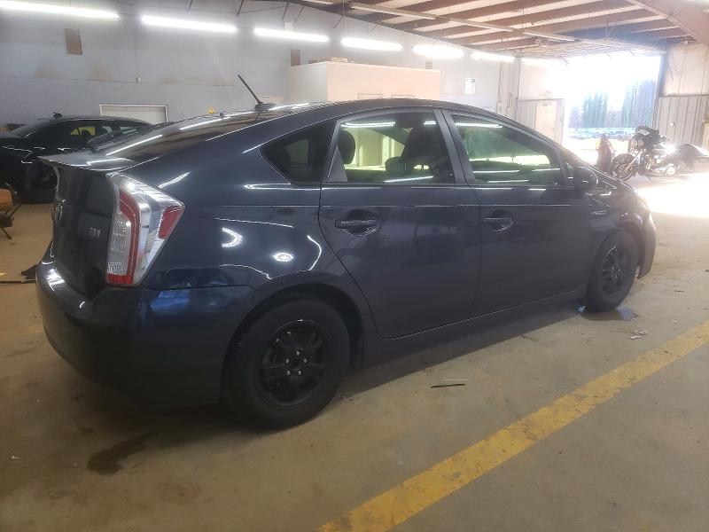 Photo 3 from auction – 2013 TOYOTA PRIUS with VIN JTDKN3DU4D1650006