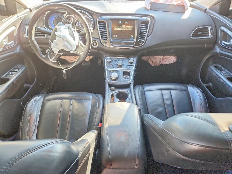 Photo 8 from auction – 2017 CHRYSLER 200 LIMITE with VIN 1C3CCCAG9HN503966