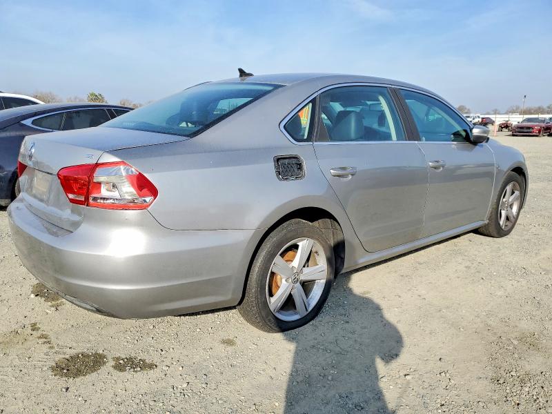 Photo 3 from auction – 2013 VOLKSWAGEN PASSAT with VIN 1VWBP7A30DC021101
