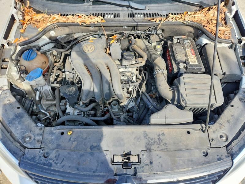 Photo 11 from auction – 2014 VOLKSWAGEN JETTA BASE with VIN 3VW2K7AJ9EM411062
