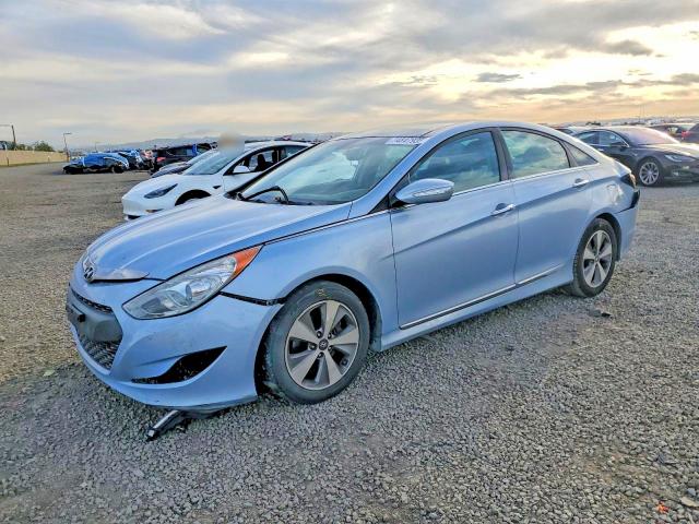 HYUNDAI SONATA HYBRID 2011 with VIN KMHEC4A47BA010944 - Photo from auction