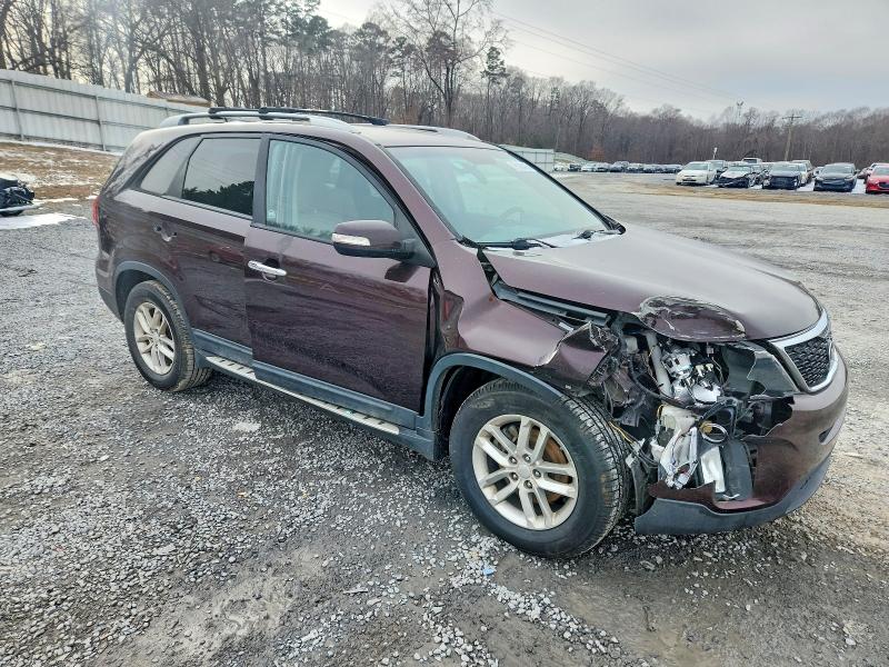 Photo 4 from auction – 2014 KIA SORENTO with VIN 5XYKT4A69EG481314