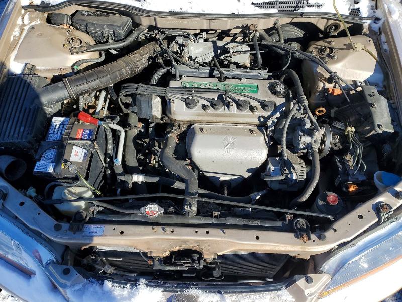 Photo 11 from auction – 2000 HONDA ACCORD with VIN 1HGCG6673YA017141