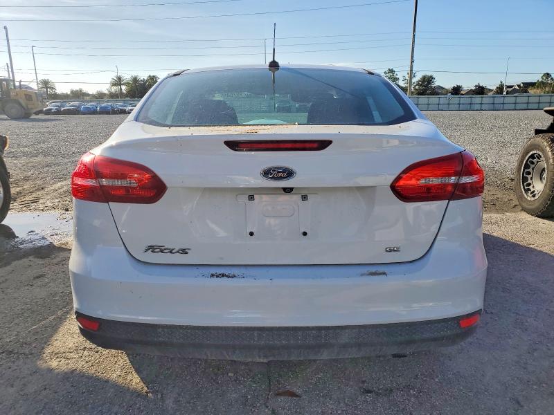 Photo 6 from auction – 2018 FORD FOCUS SE with VIN 1FADP3F23JL327795