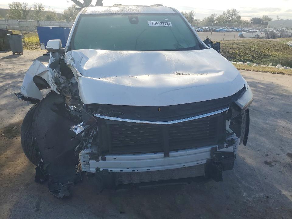 Photo 5 from auction – 2022 CHEVROLET TRAVERSE with VIN 1GNERKKW5NJ152356