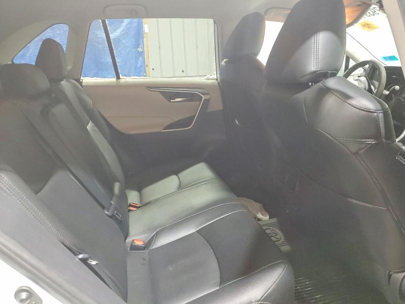 Photo 11 from auction – 2021 TOYOTA RAV4 XLE with VIN 2T3P1RFV2MC150777