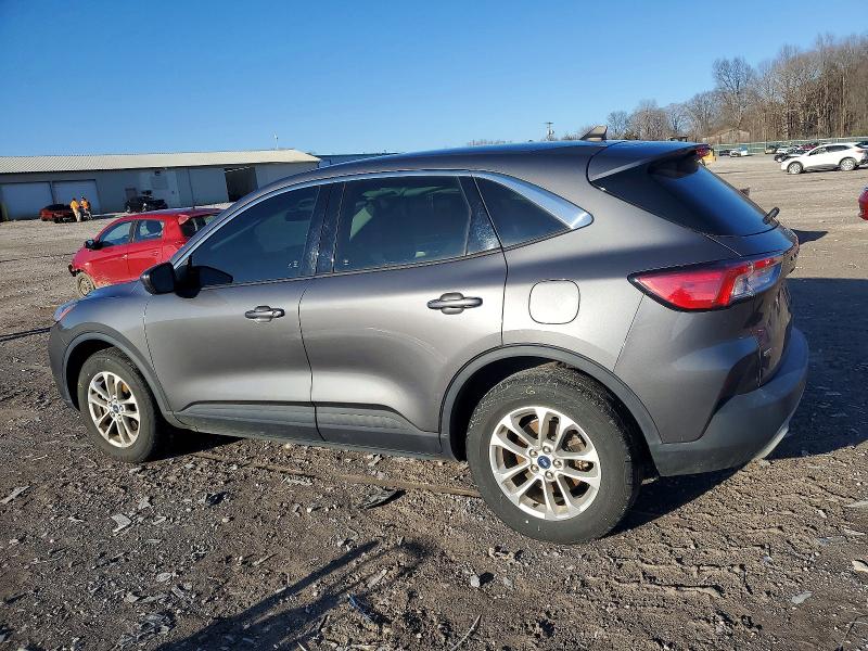 Photo 2 from auction – 2021 FORD ESCAPE SE with VIN 1FMCU9G69MUA01500