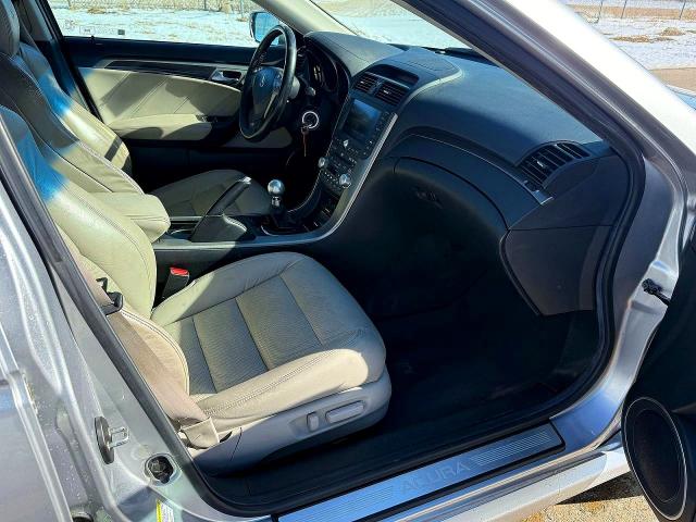 Photo 5 from auction – 2008 ACURA TL TYPE S with VIN 19UUA75558A000210